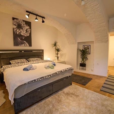 Downtown Secret Apartment Ζάγκρεμπ Εξωτερικό φωτογραφία