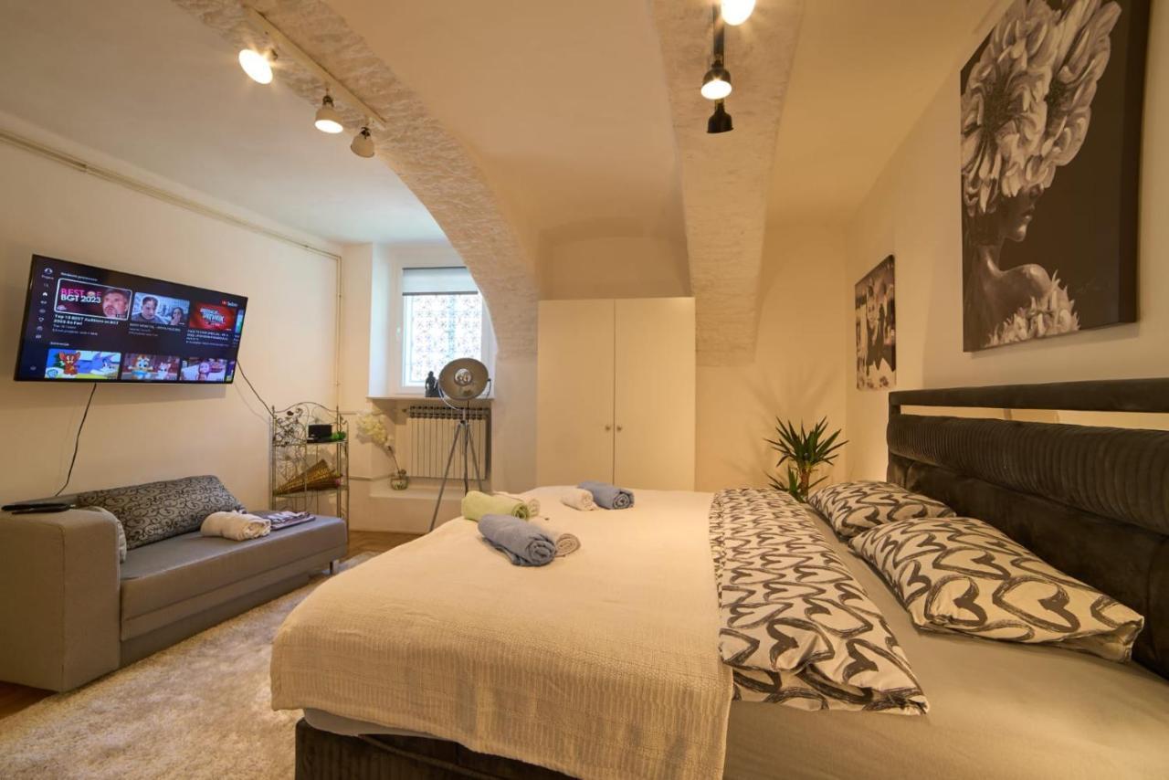 Downtown Secret Apartment Ζάγκρεμπ Εξωτερικό φωτογραφία