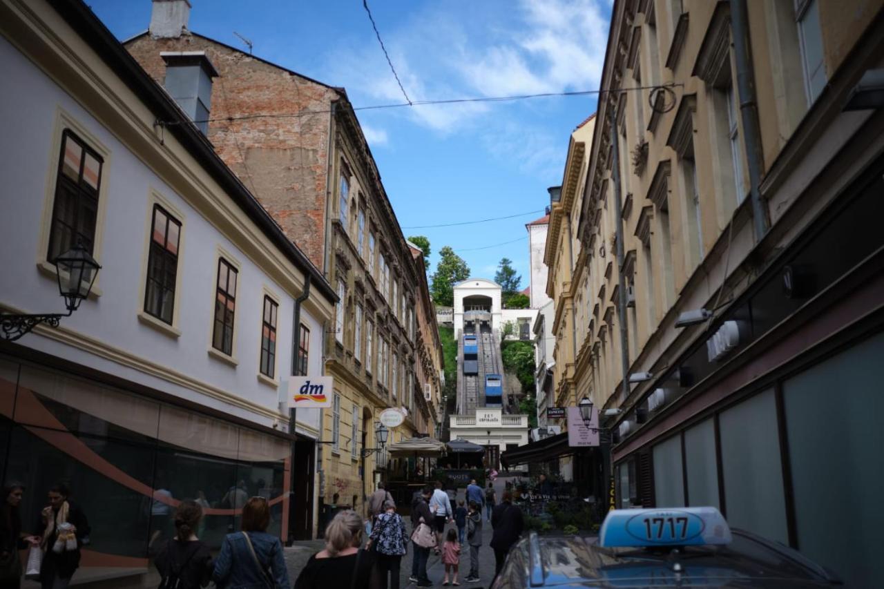 Downtown Secret Apartment Ζάγκρεμπ Εξωτερικό φωτογραφία
